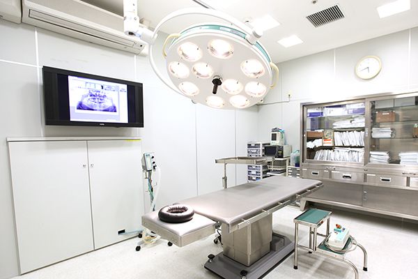 インプラント専用手術室